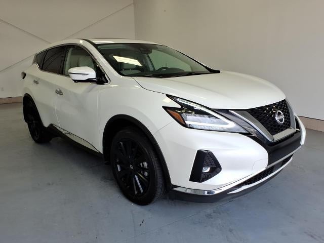 2024 Nissan Murano SL in White — front three-quarter view
